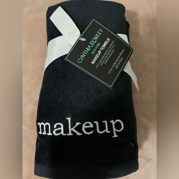 Cynthia Rowley Other - NWT “CYNTHIA ROWLEY” Black Embroidered Makeup Towels Set of 4